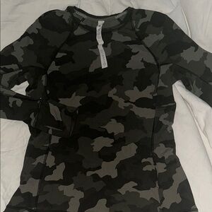 Women's Camouflage Long Sleeve Top
